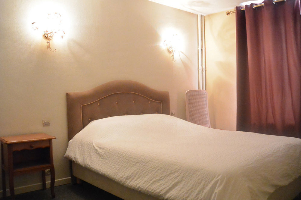 Hotel De Rouen ลูวิเยร์ ภายนอก รูปภาพ